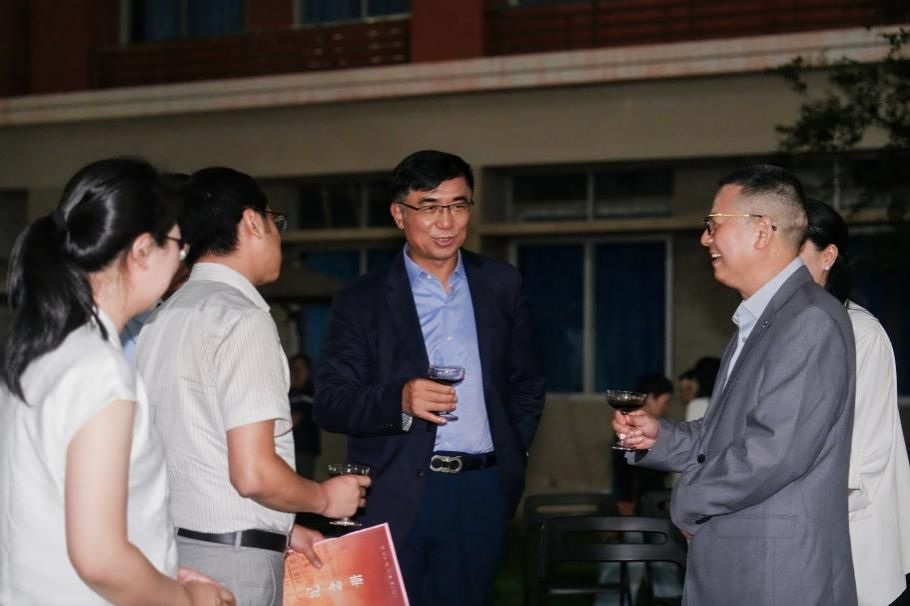 说明: 861e0aefff9cf1f734feac77ba1faa0